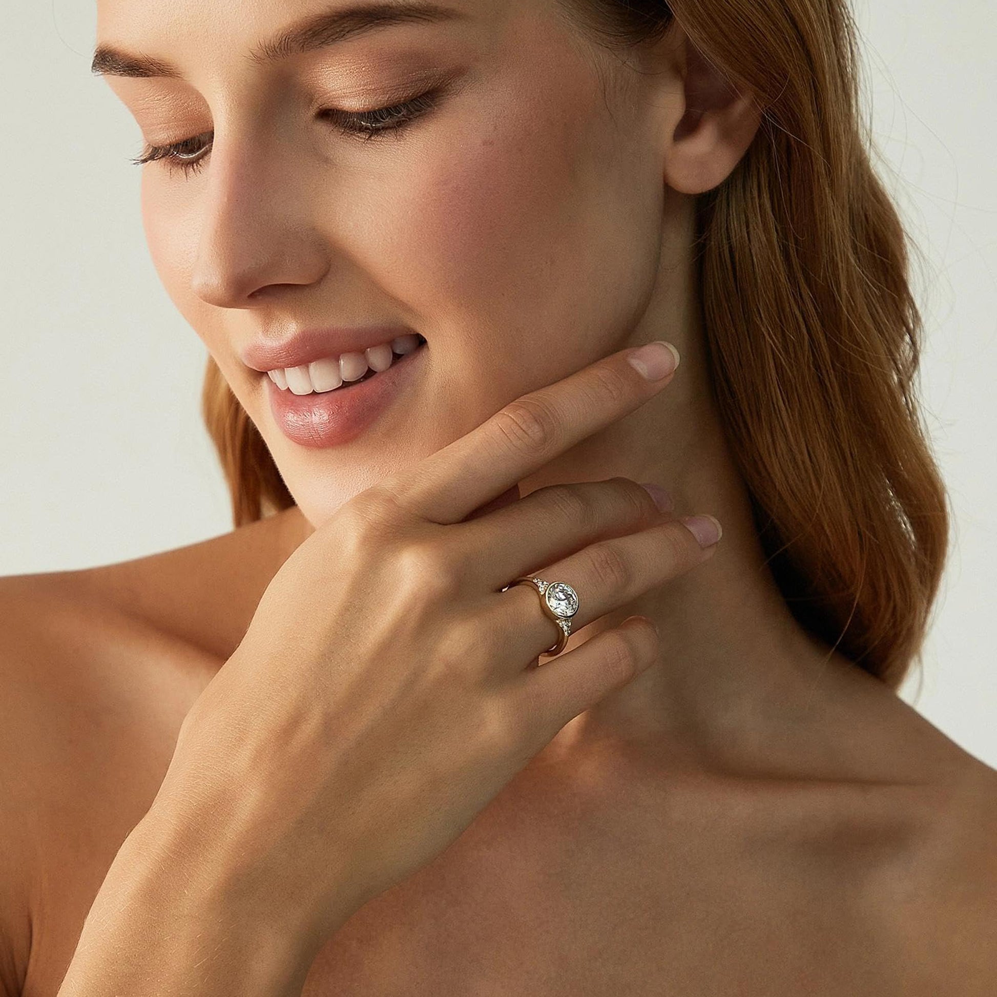 bezel engagement rings, round engagement rings, cubic zirconia wedding rings, round zirconia ring, cubic zirconia round ring, cubic zirconia engagement rings, cubic zirconia wedding rings, travel rings, fake diamond rings