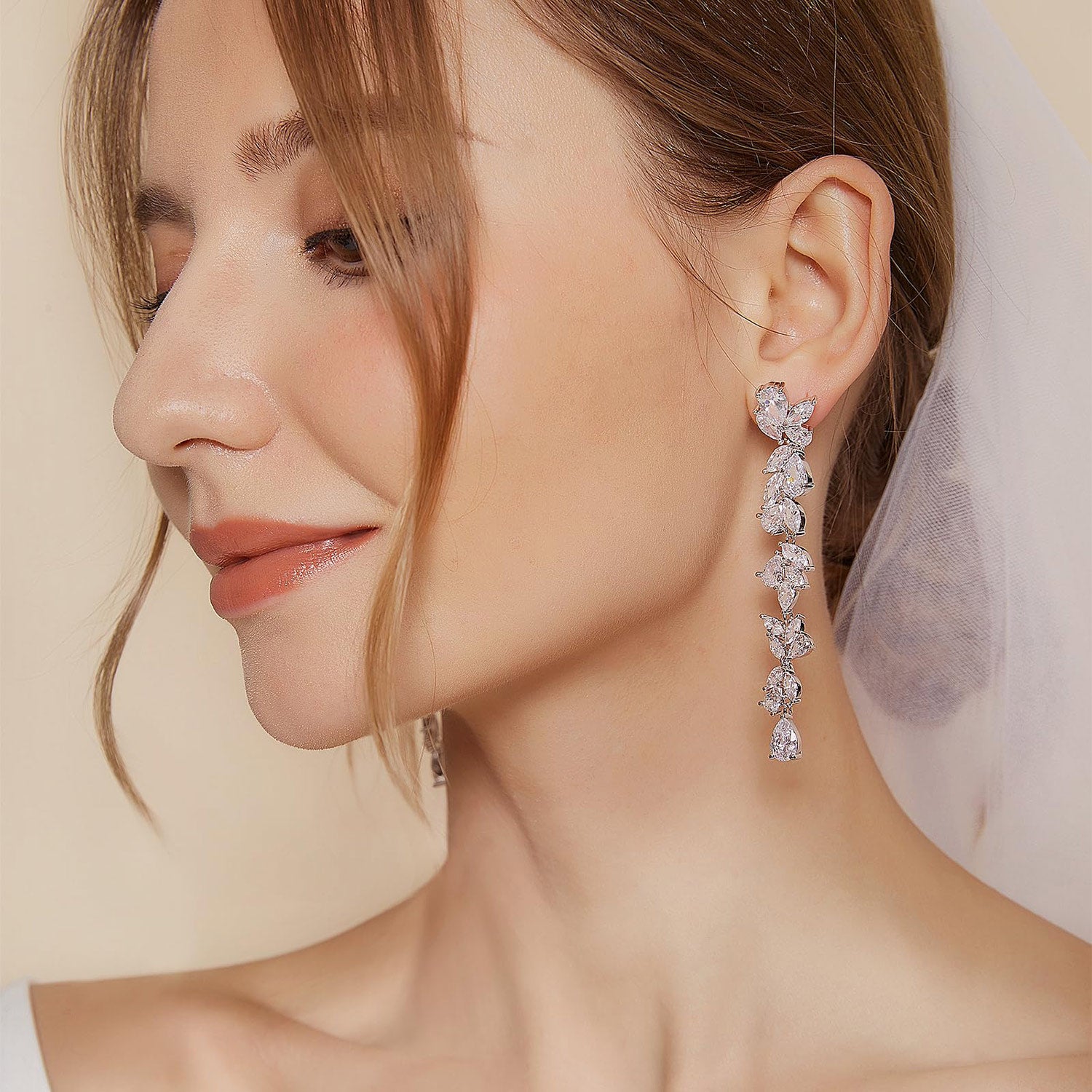 bridal earrings, wedding earrings, pear cut, danity earrings, dangling earrings