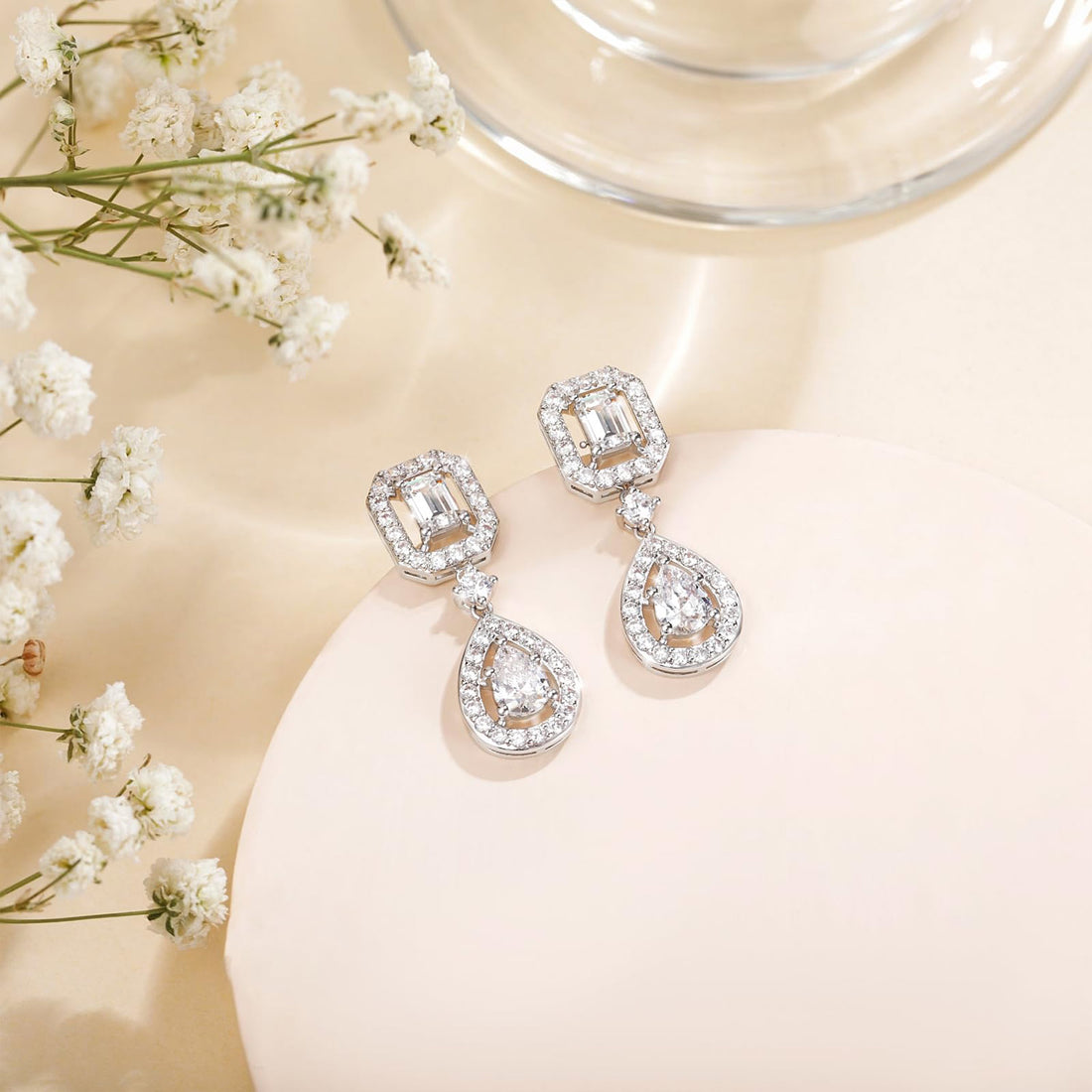teardrop, emerald cut, bridal earrings, drop earrings, prom earrings