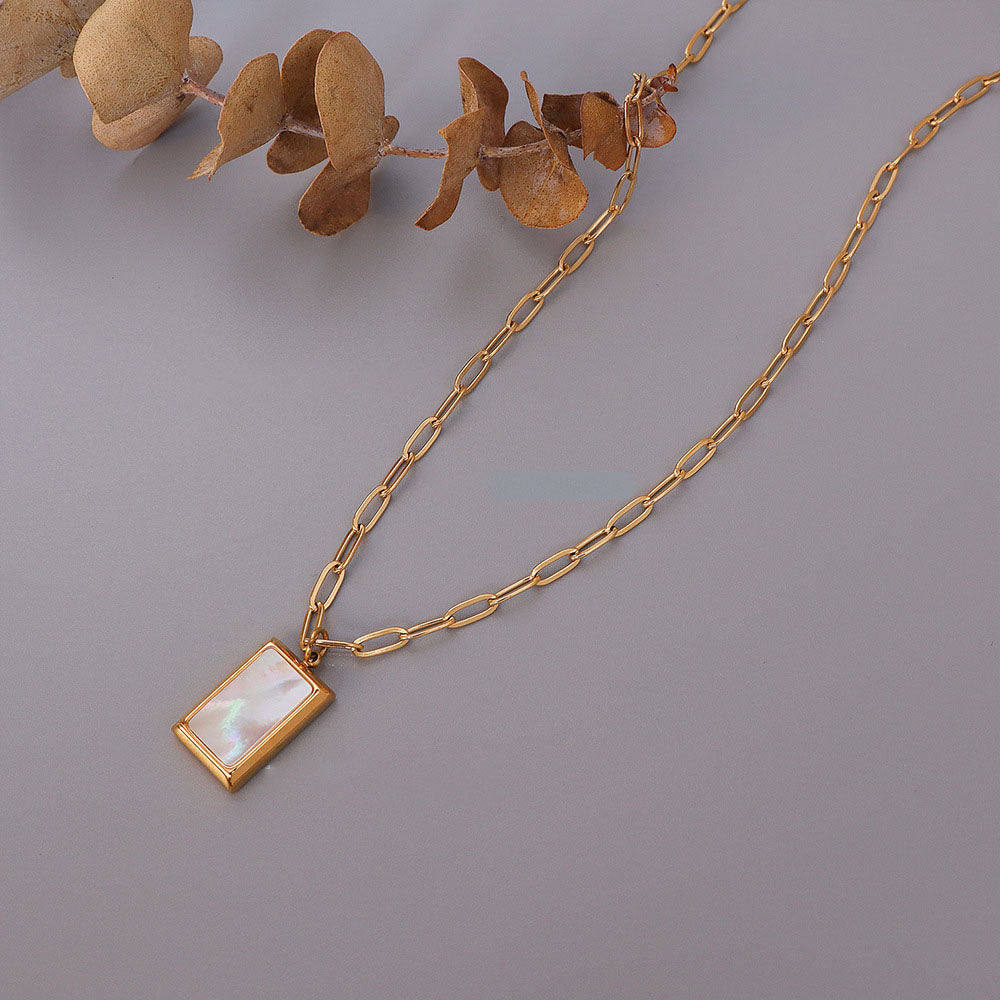 Shell Square Necklace