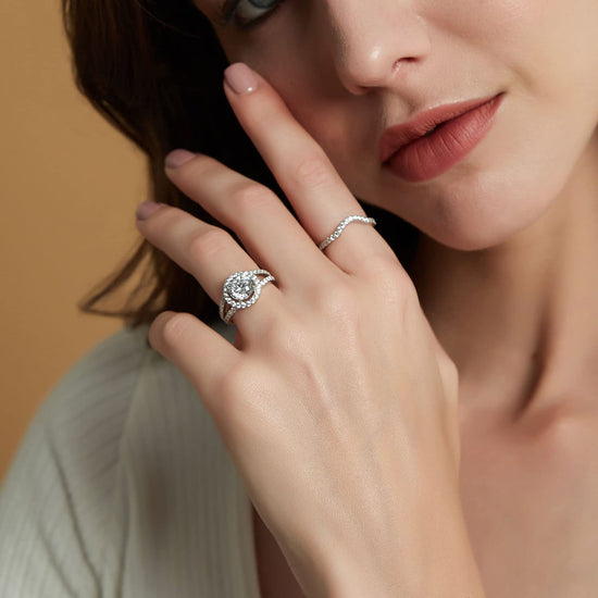 round cut bridal set; stunning rings; cz rings; Eamti;