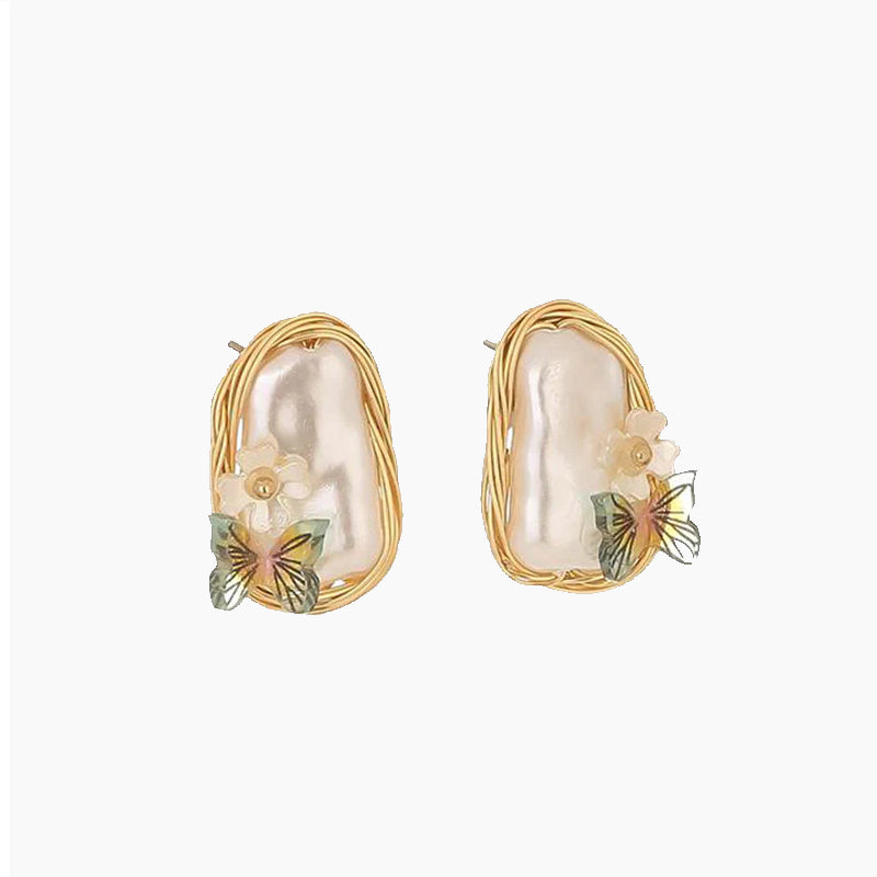 Vintage Twisted Pearl Stud Earrings
