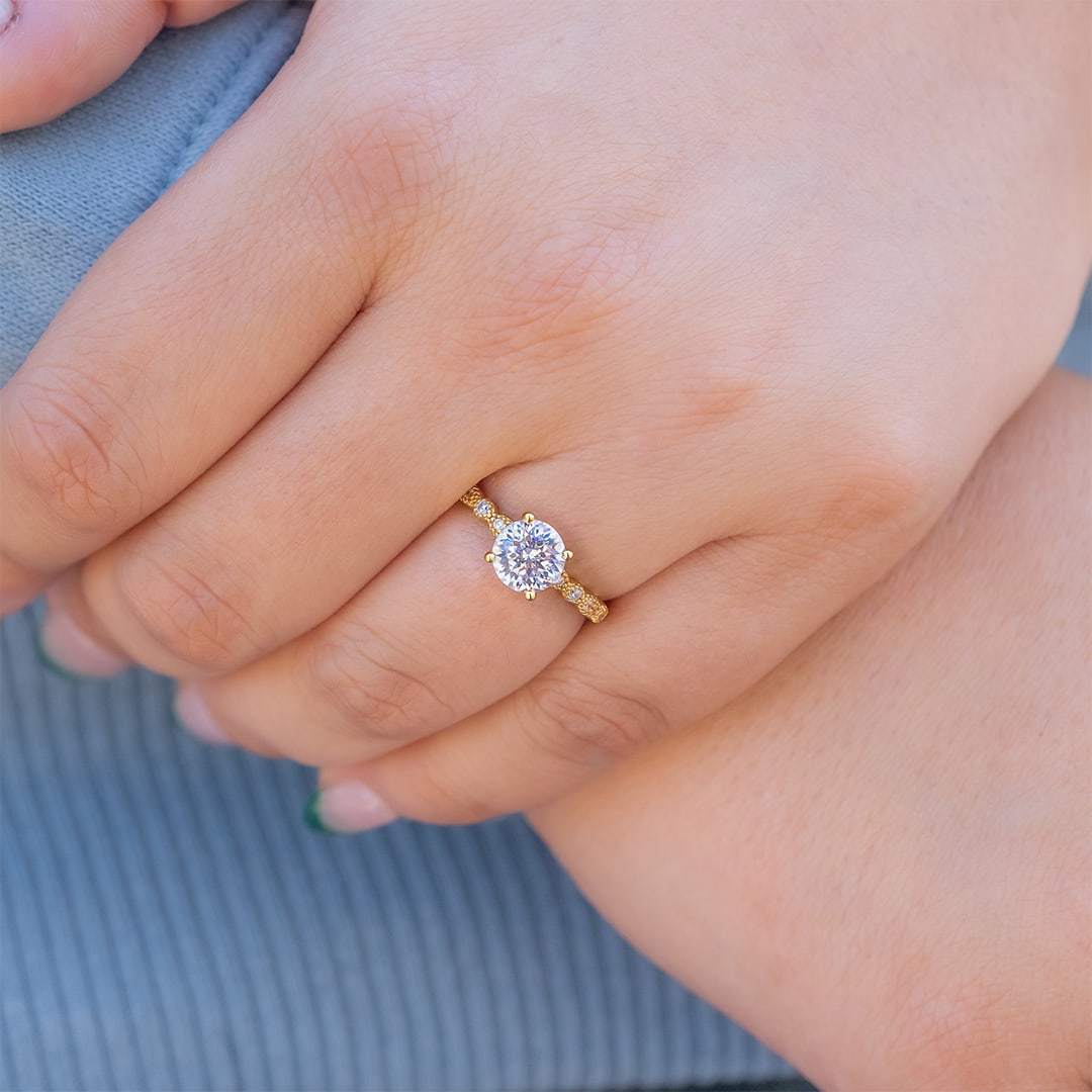 round cut engagement rings, round wedding rings, 1 carat wedding rings, silver wedding rings for women, sterling silver engagement rings